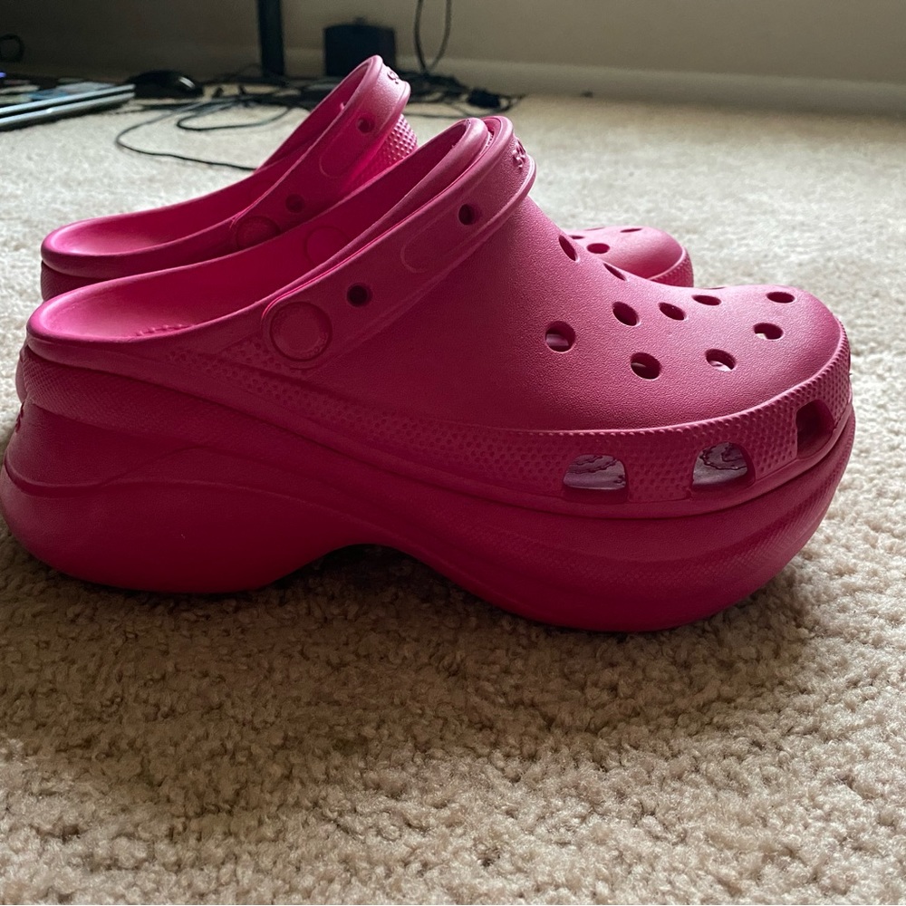 Pink Platform Crocs Wmns size 9